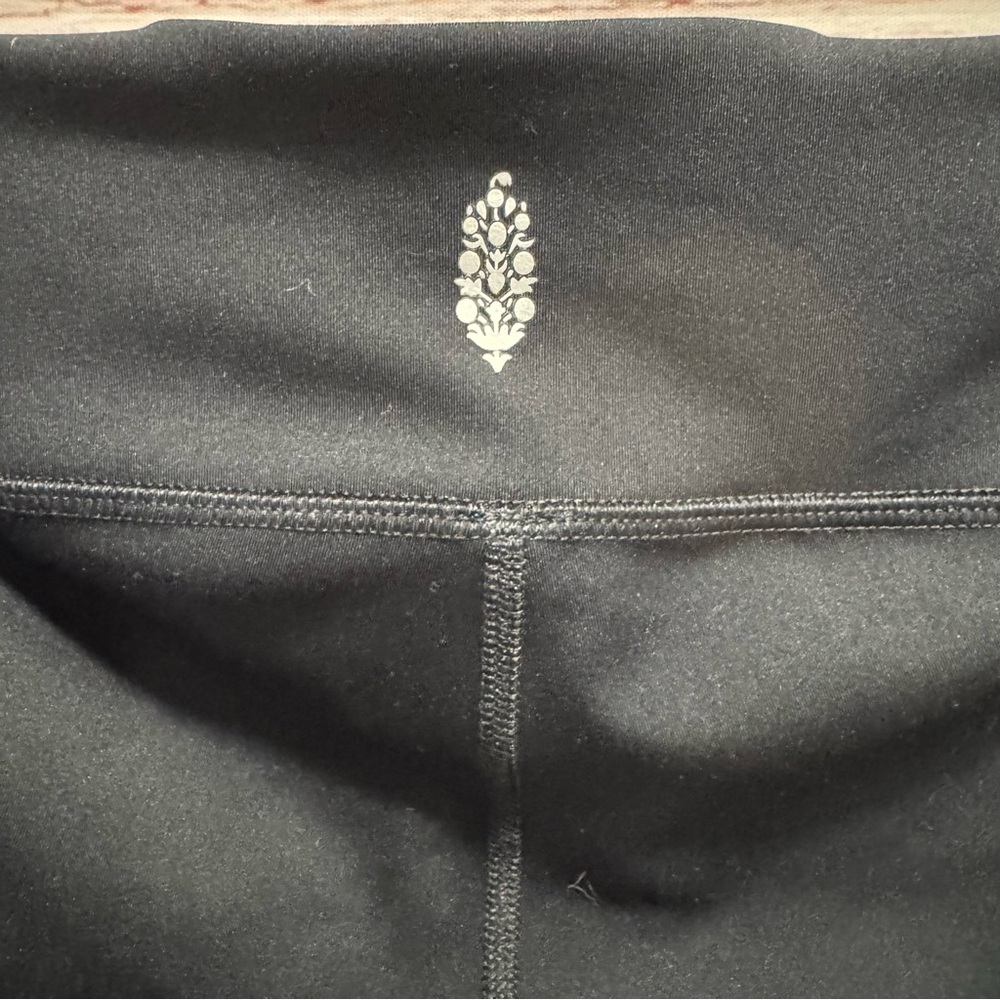 Free People FP Movement Resilience Slim-Leg Flares in Black Sz L - Picture 13 of 15